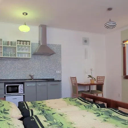 Guest house U Vinoteky 4*