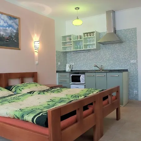 U Vinotéky 4* Nymburk