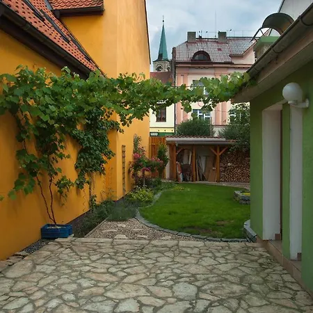 U Vinoteky 4*