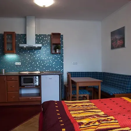 U Vinotéky Affittacamere 4*